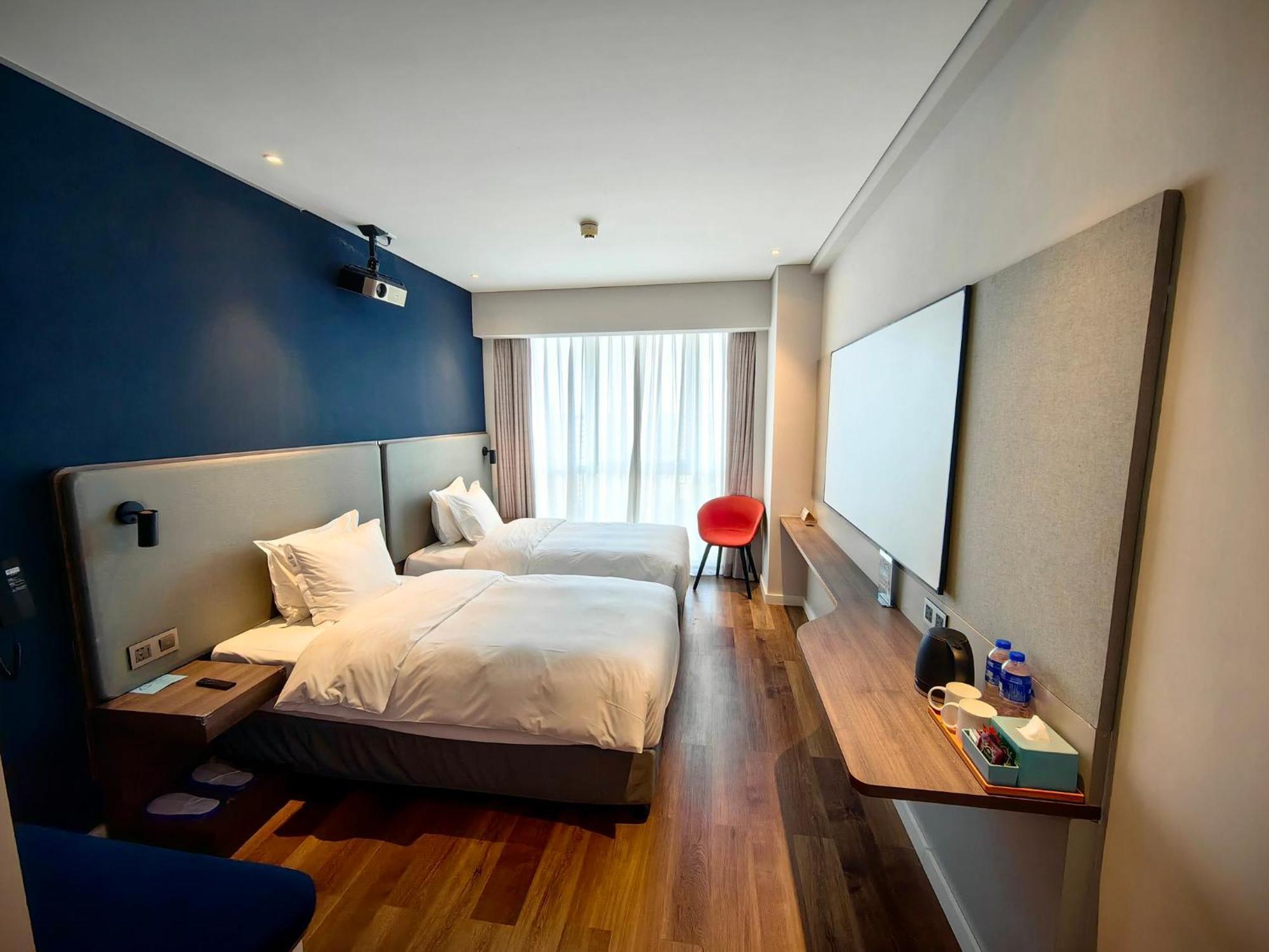 Holiday Inn Express Liyang Huafu By Ihg Екстер'єр фото